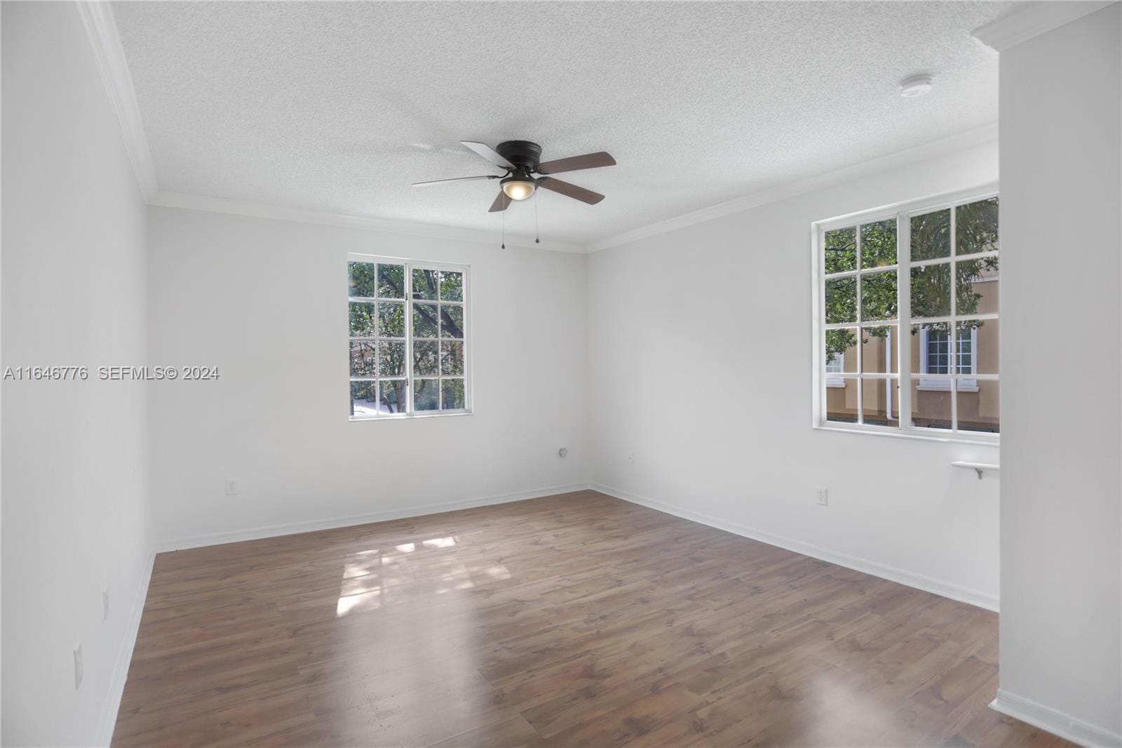 2941 NE 185th Street 1305, Miami, FL 33180 photo 12