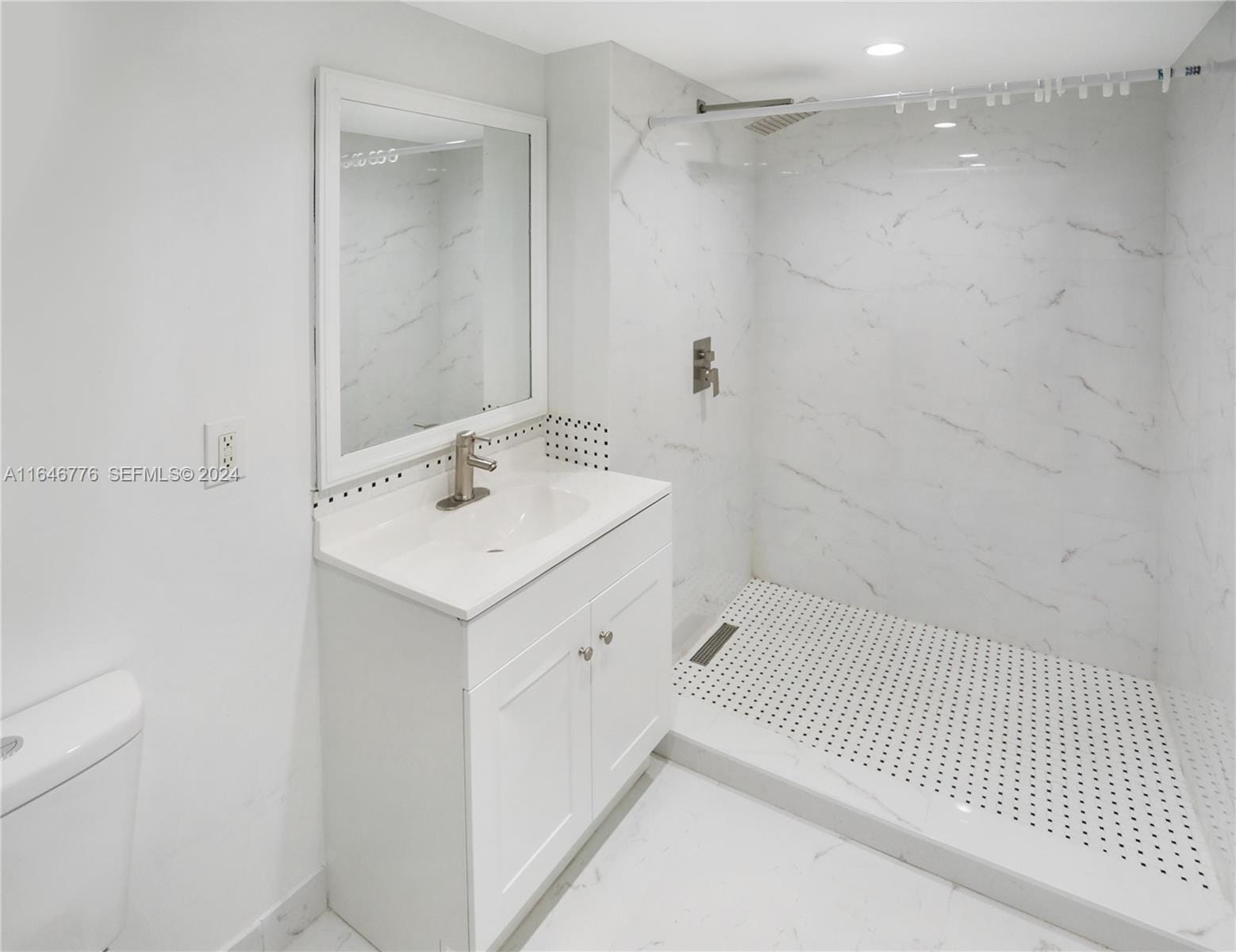 2941 NE 185th Street 1305, Miami, FL 33180 photo 10