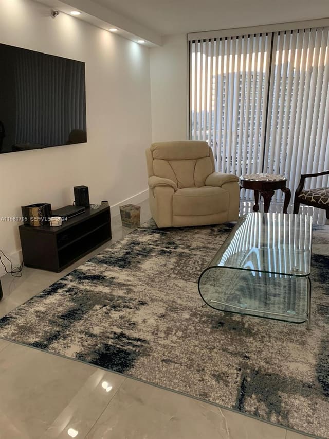 3300 NE 192nd Street 1506, Aventura, FL 33180