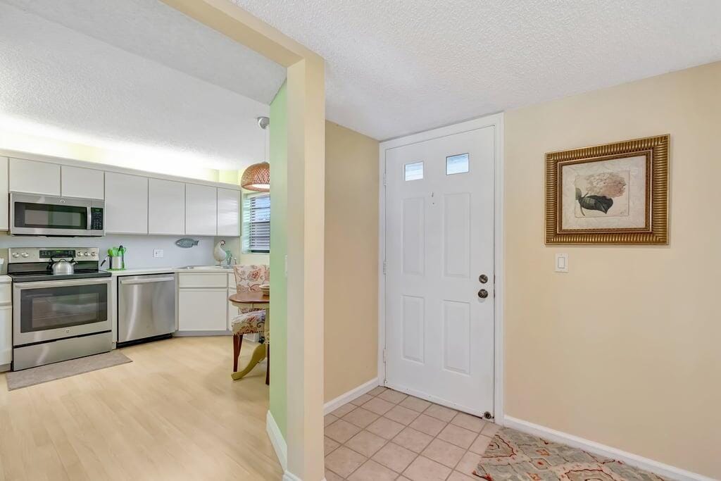 5787 Parkwalk Drive, Boynton Beach, FL 33472 photo 8