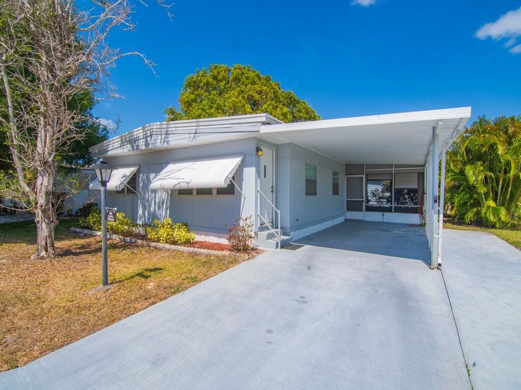 300 NE Opal Drive, Jensen Beach, FL 34957