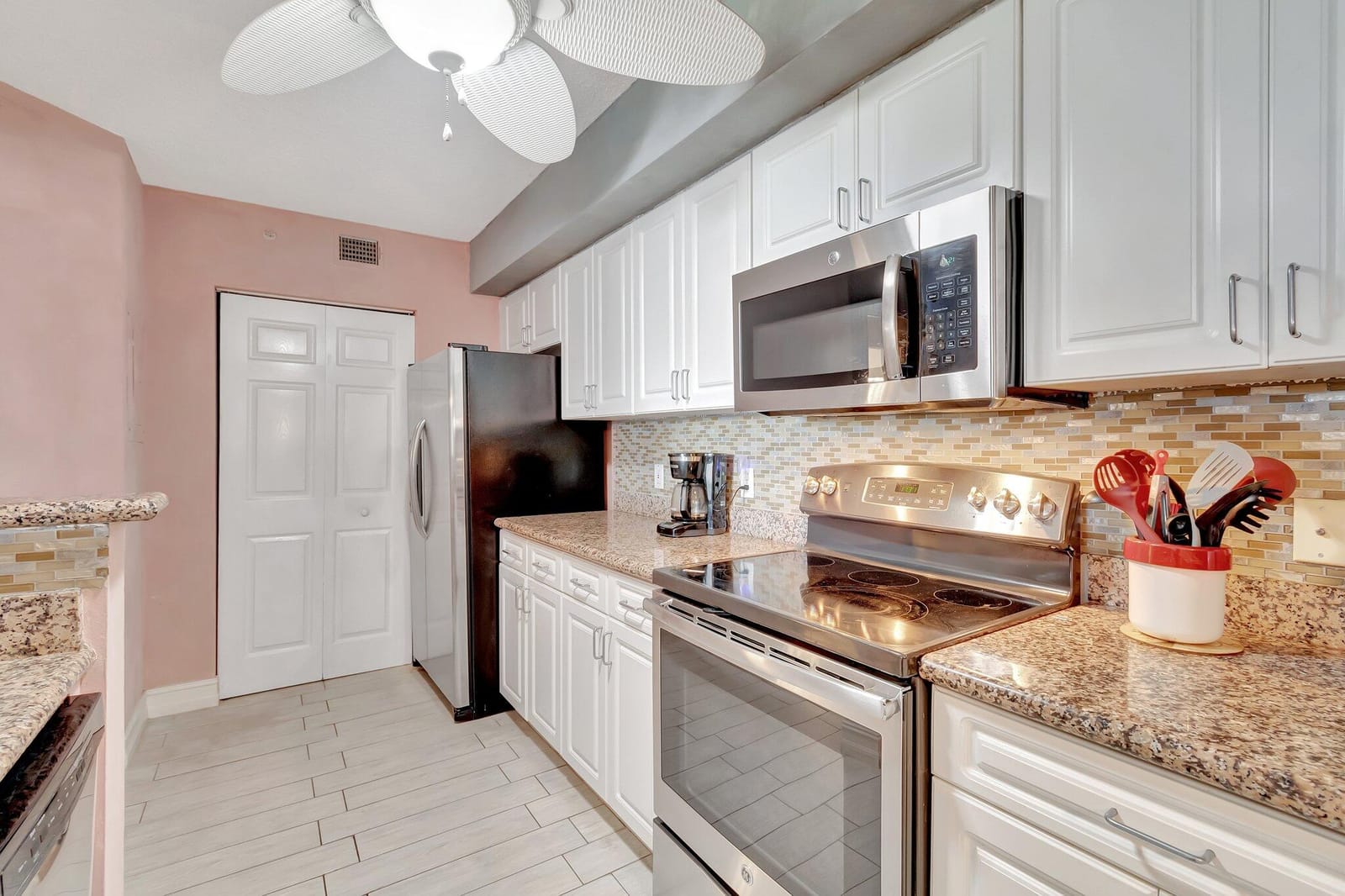 3594 S Ocean Boulevard 304 — photo 12