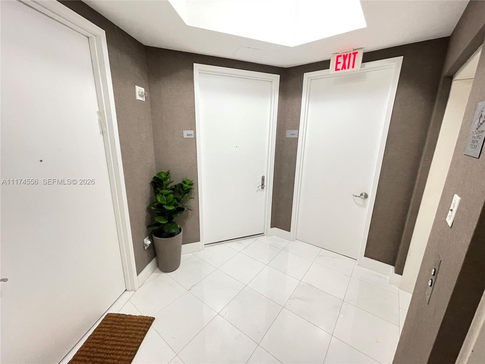 15901 Collins Avenue 3005 — photo 2