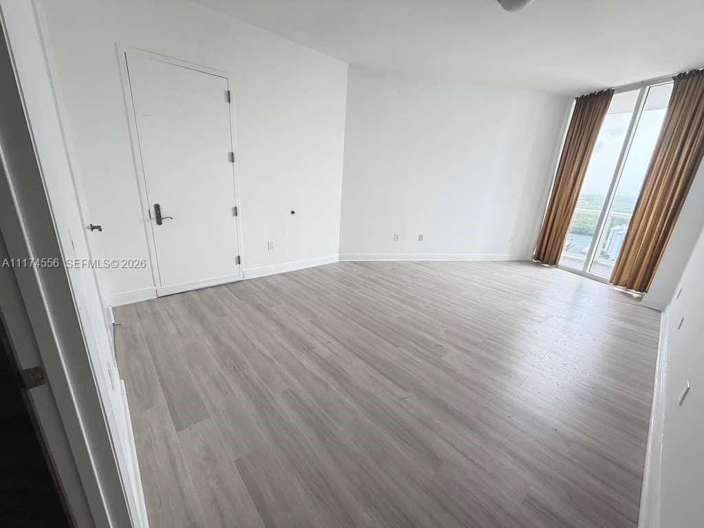 15901 Collins Avenue 3005 — photo 9