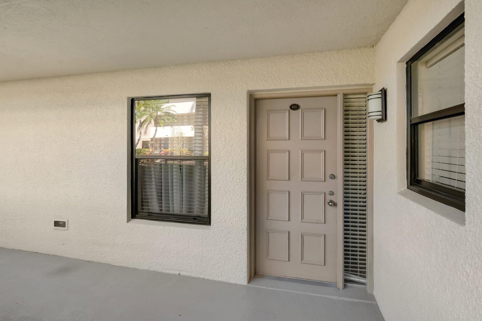 5801 Camino Del Sol 102, Boca Raton, FL 33433 photo 3