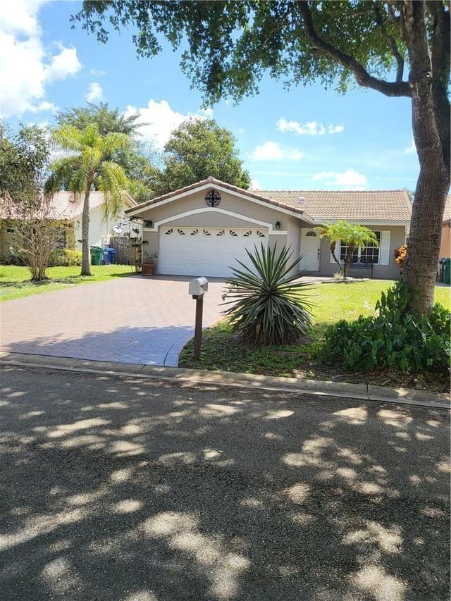 1499 NW 97th Terrace, sold in Coral Springs University, Coral Springs, FL