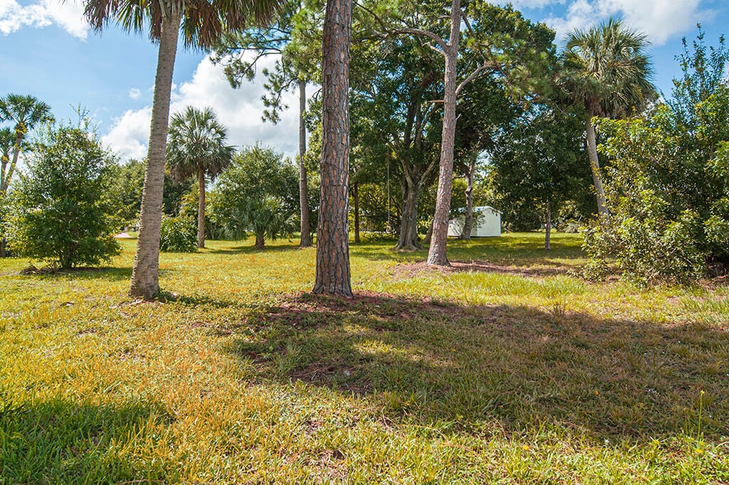 0 Unassigned (Beard Ave), Sebastian, FL 32958 photo 3