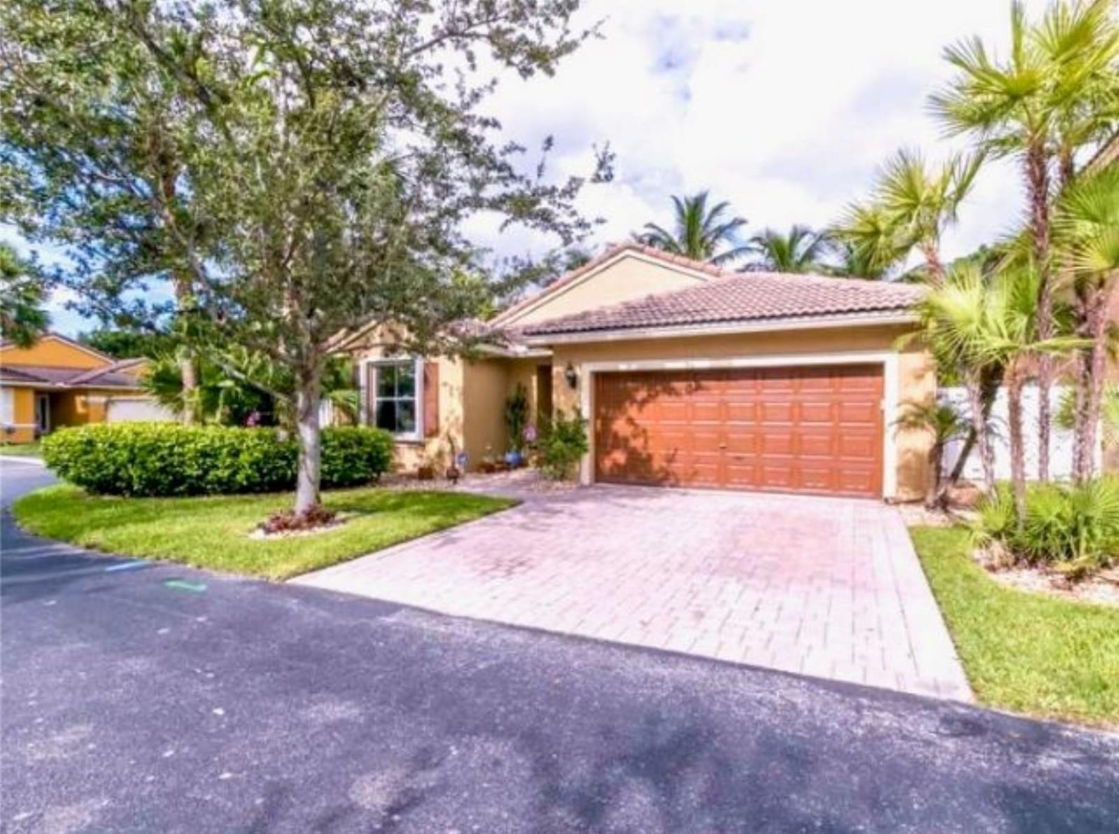 5292 SW 38th Avenue, Fort Lauderdale, FL 33312