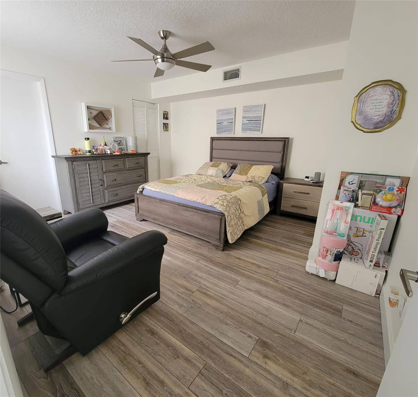 614 Trafalgar Court — photo 8