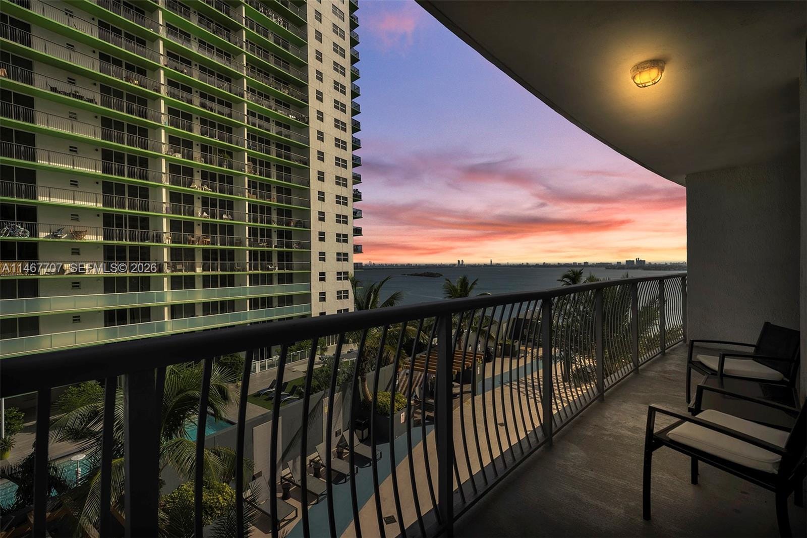 1750 N Bayshore Drive 1405 — photo 5