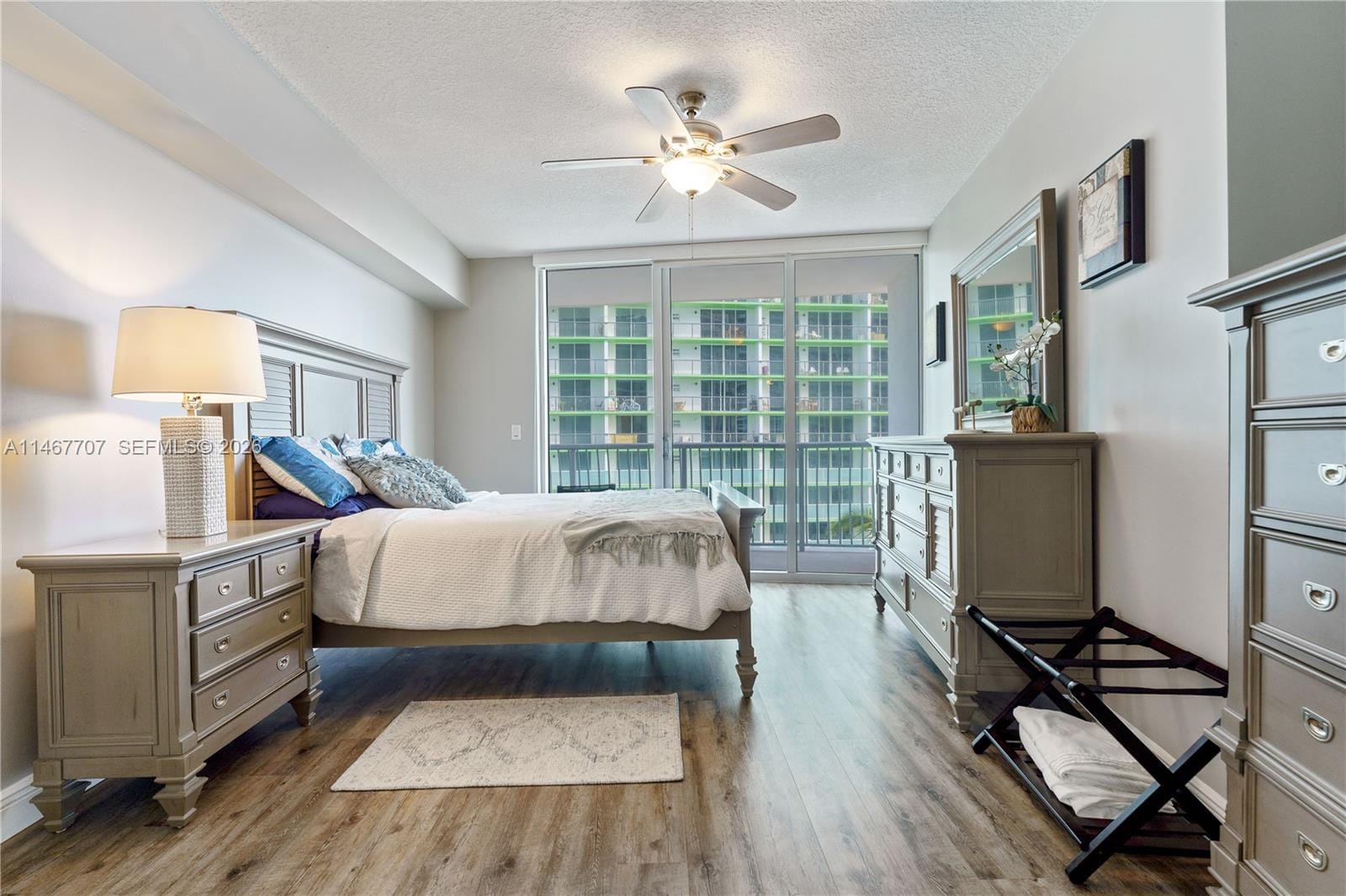 1750 N Bayshore Drive 1405 — photo 6