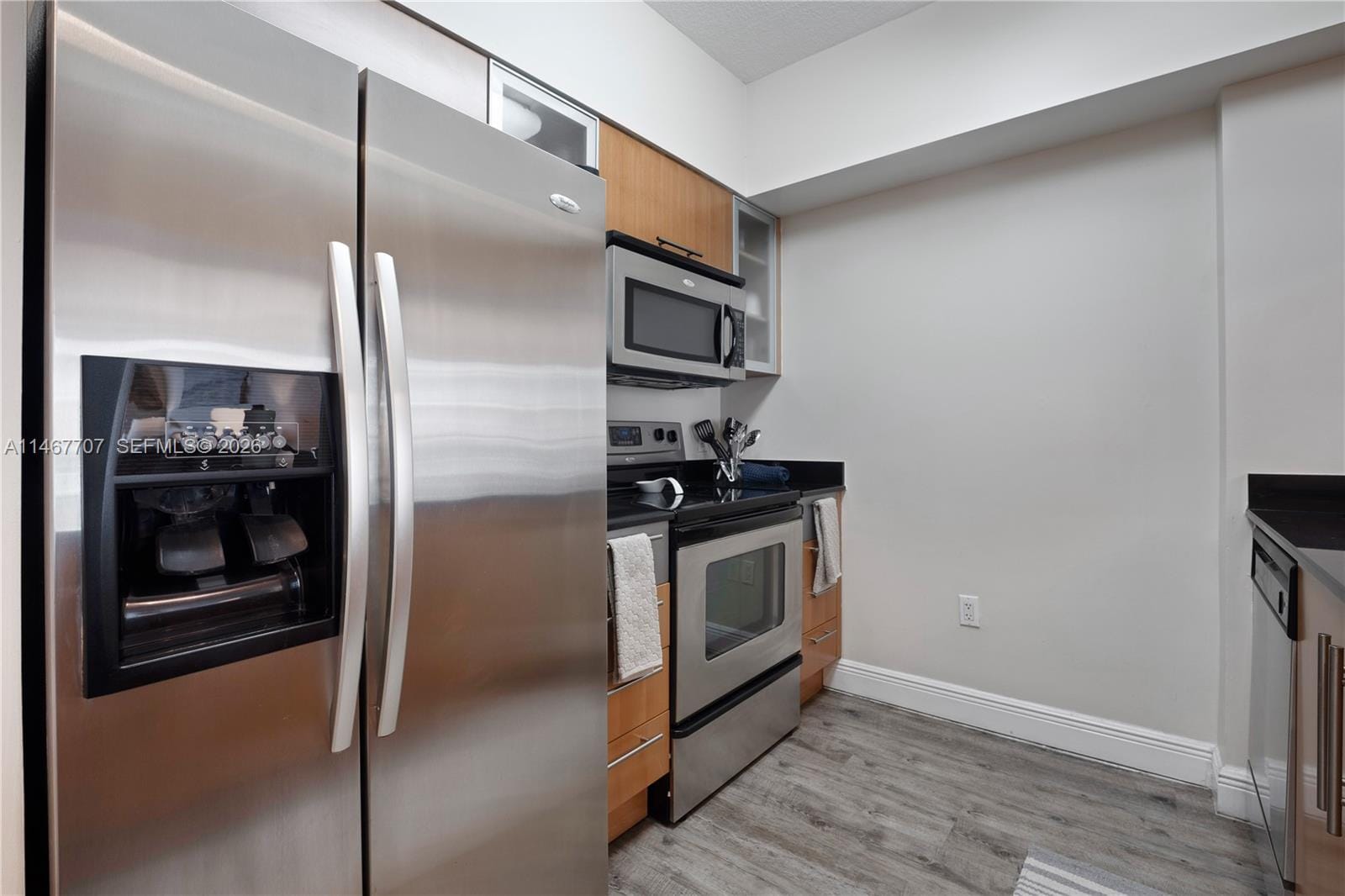 1750 N Bayshore Drive 1405 — photo 9