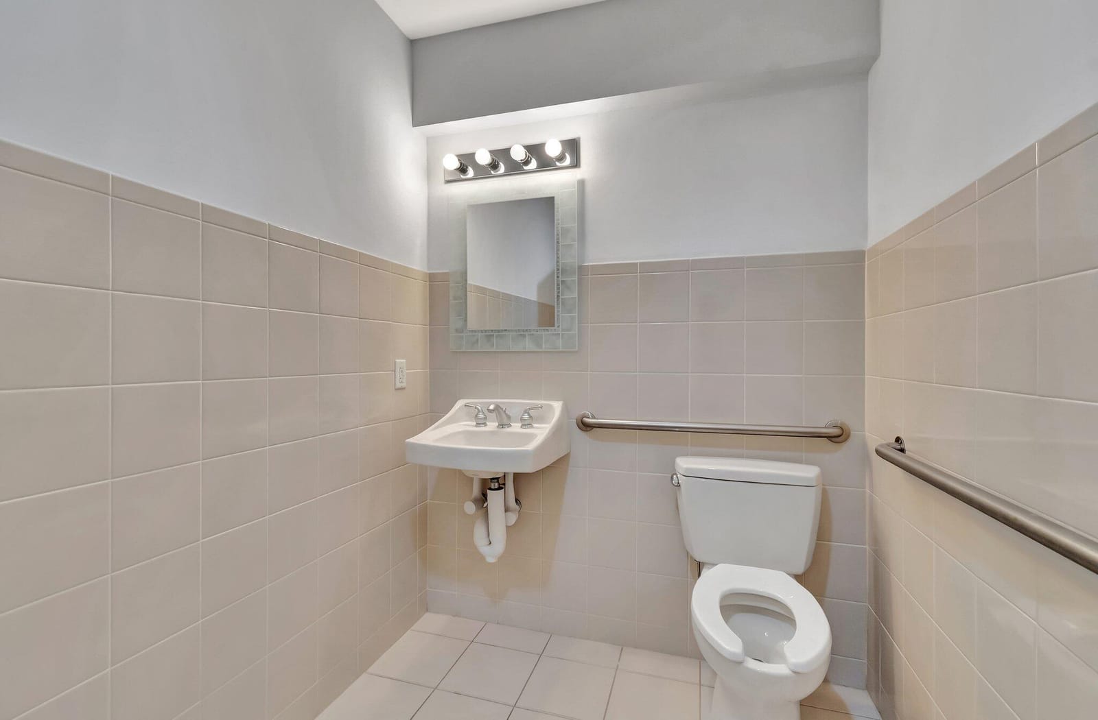 801 S Olive Avenue 127, West Palm Beach, FL 33401 photo 24
