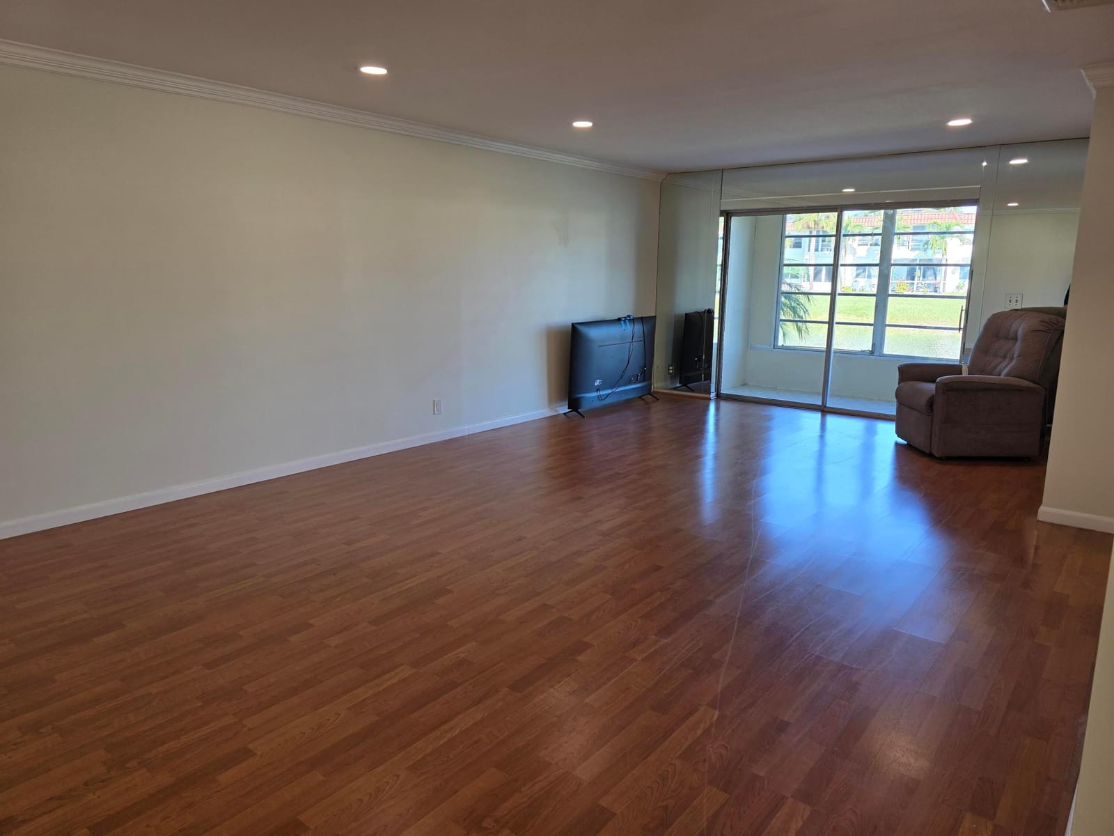 121 Lake Gloria Drive, West Palm Beach, FL 33411 photo 13
