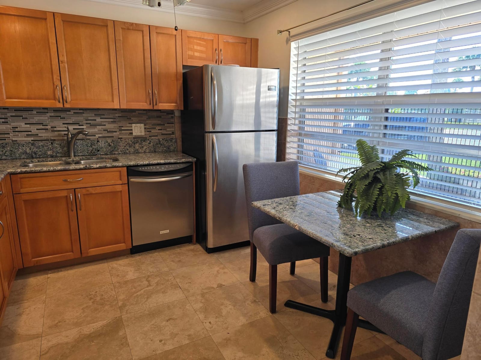 121 Lake Gloria Drive — photo 7