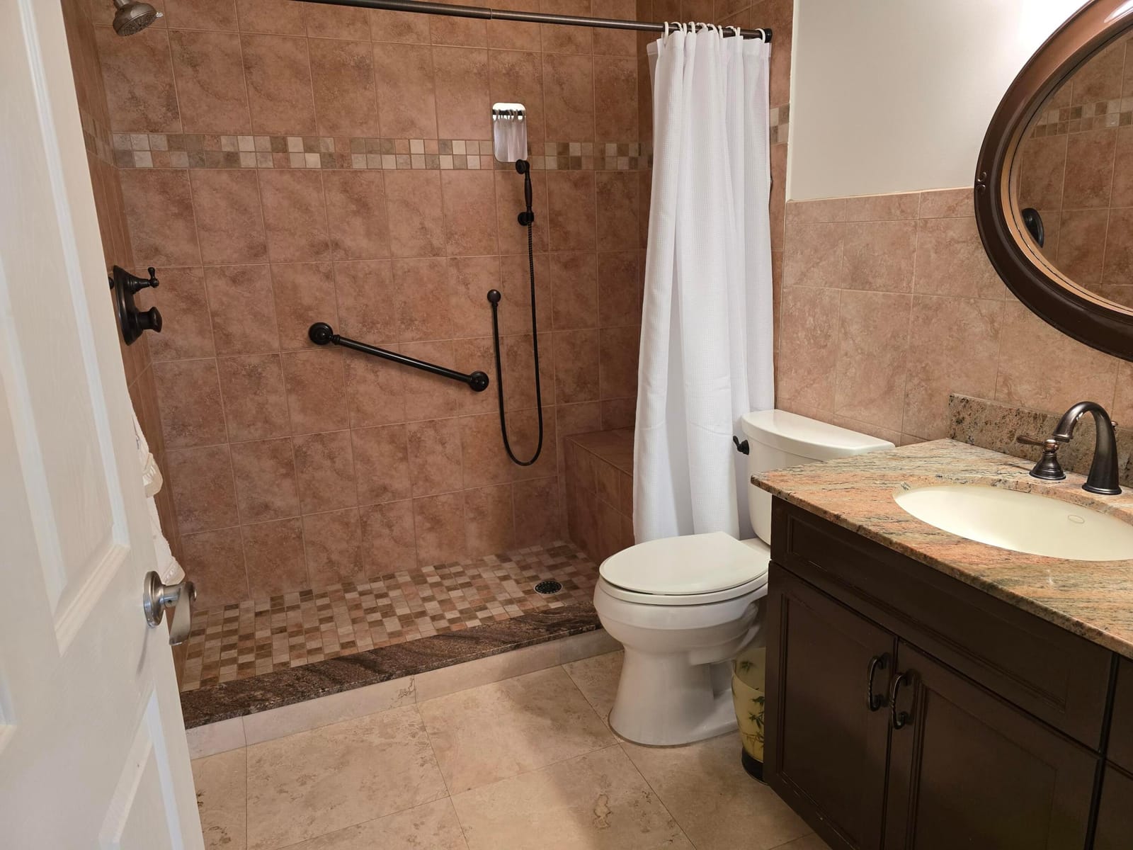 121 Lake Gloria Drive — photo 10