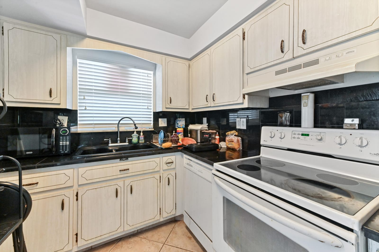 333 NE 19th Avenue 202, Deerfield Beach, FL 33441 photo 14