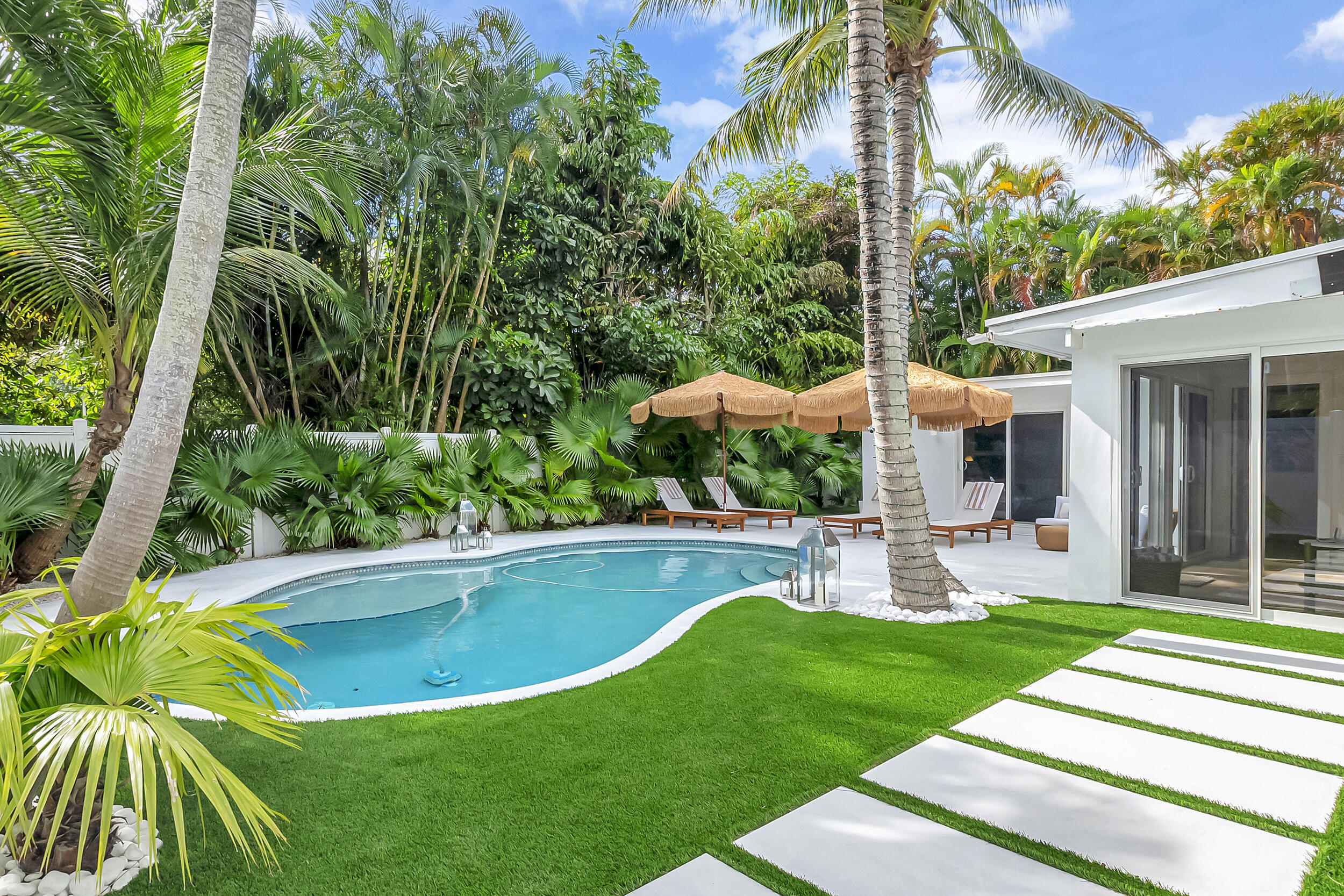 103 S Atlantic Drive, Lantana, FL 33462, Lantana
