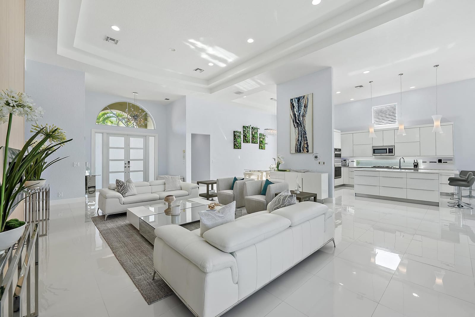 8988 Lakes Boulevard, West Palm Beach, FL 33412 photo 13