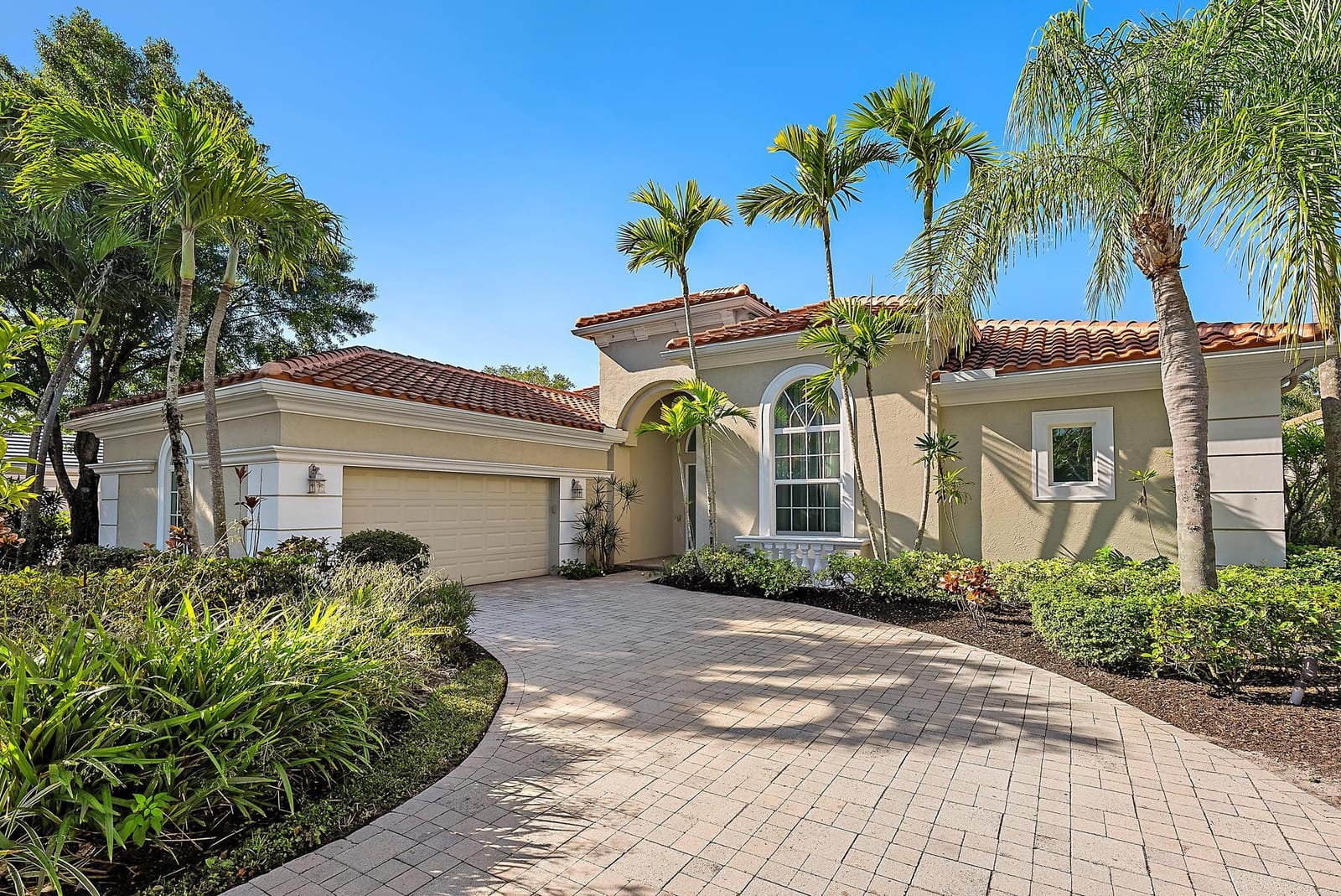 8988 Lakes Boulevard — photo 7