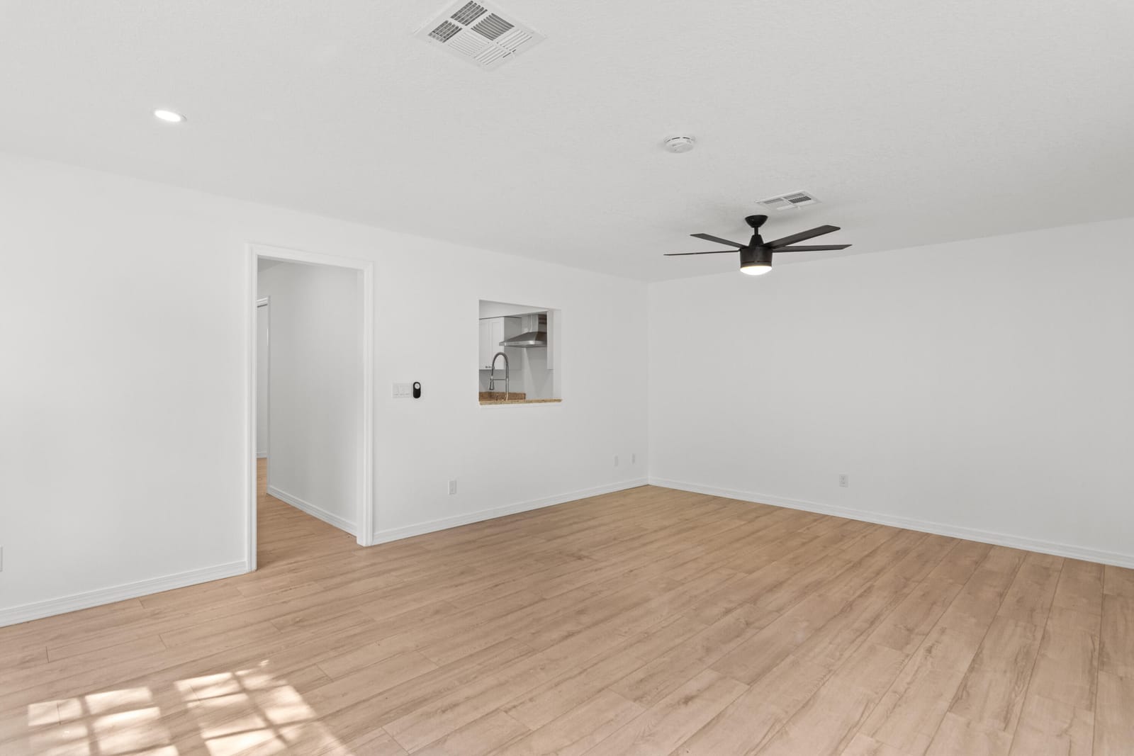 1406 &1408 36th Avenue — photo 5