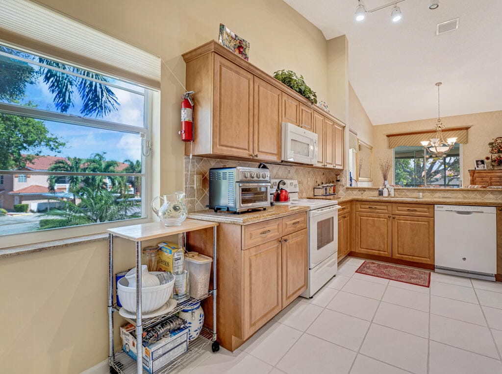 9805 Shadybrook 201 Drive 201, Boynton Beach, FL 33437 photo 24