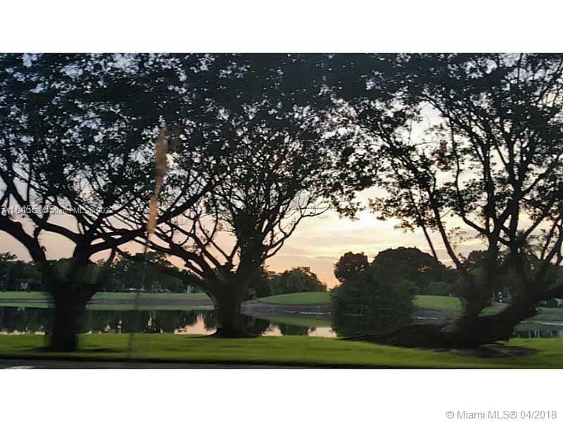 4170 Inverrary Drive 111, Lauderhill, FL 33319