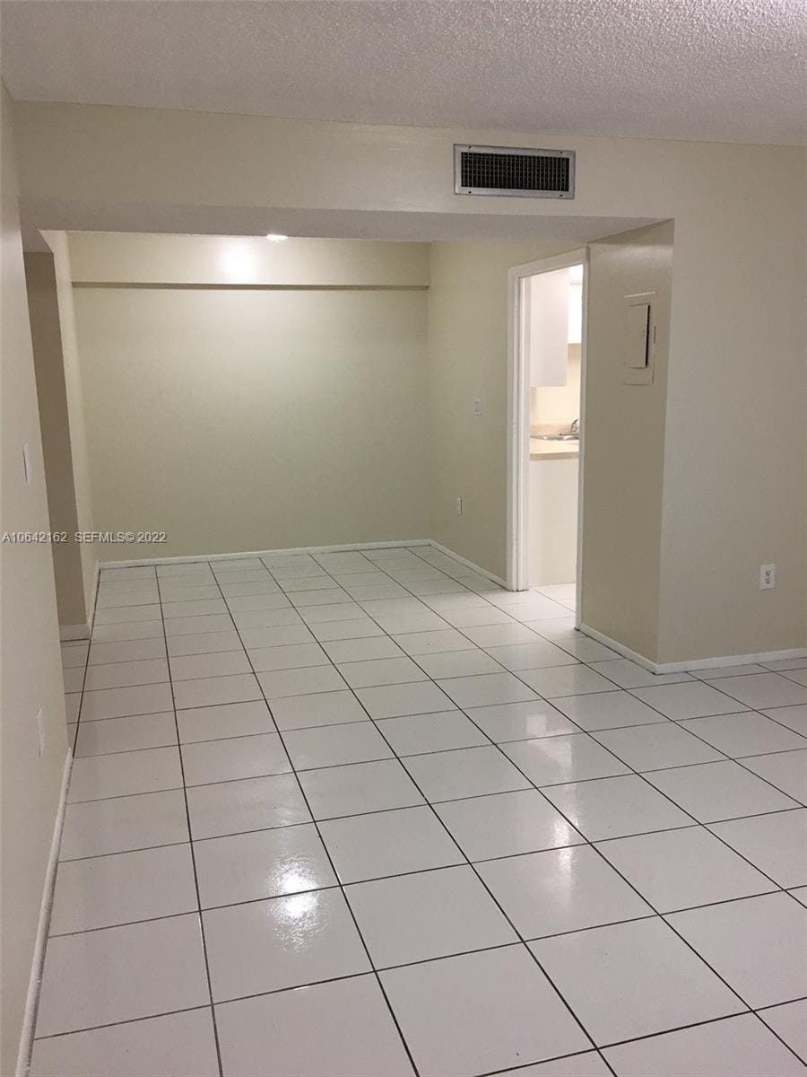 4170 Inverrary Drive 111, Lauderhill, FL 33319 photo 12