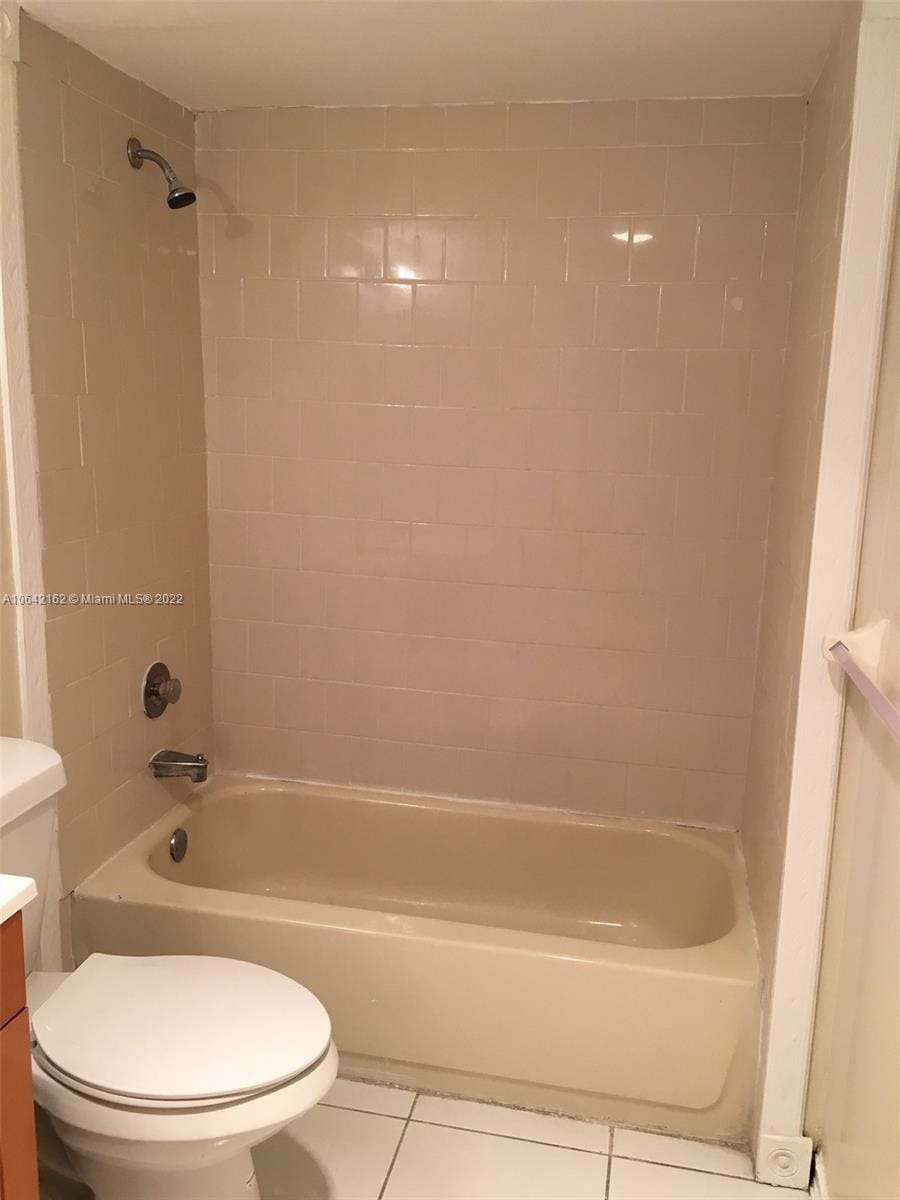 4170 Inverrary Drive 111, Lauderhill, FL 33319 photo 15