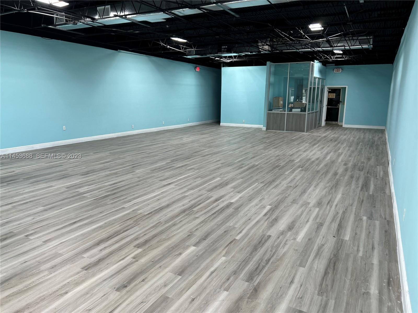 7801 Johnson Street — photo 2