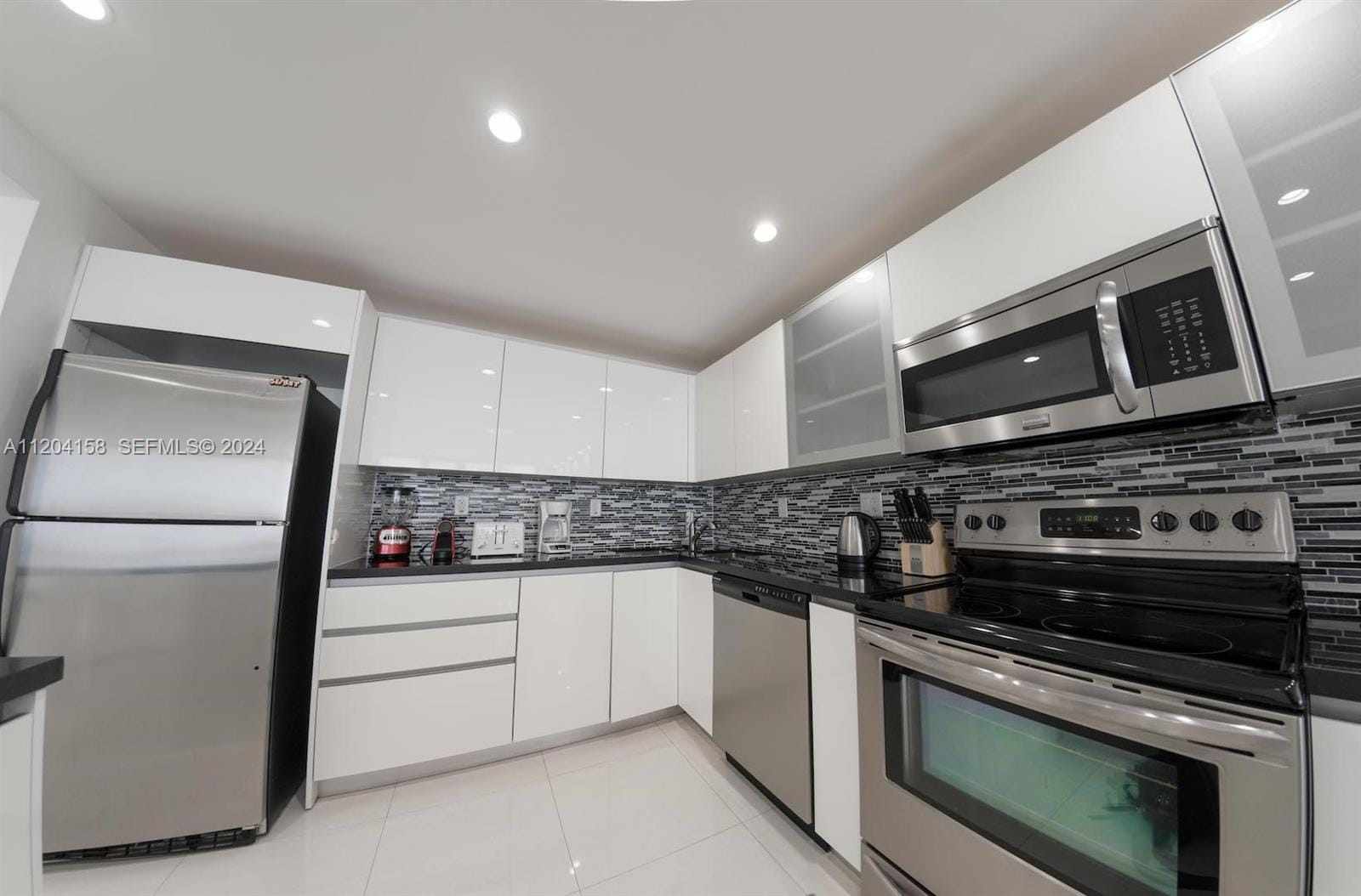 5601 Collins Avenue 1603, Miami Beach, FL 33140 photo 11