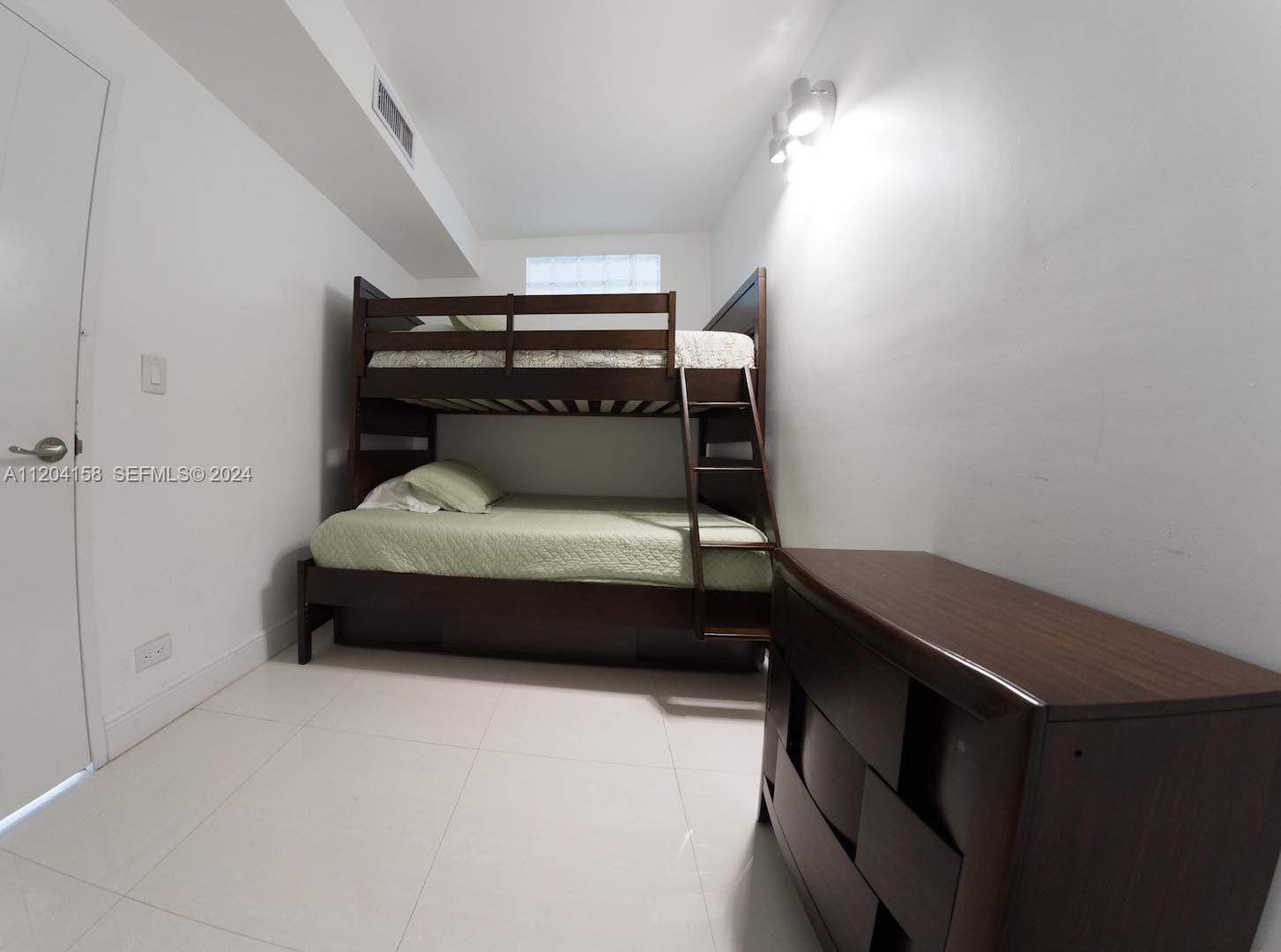 5601 Collins Avenue 1603, Miami Beach, FL 33140 photo 13