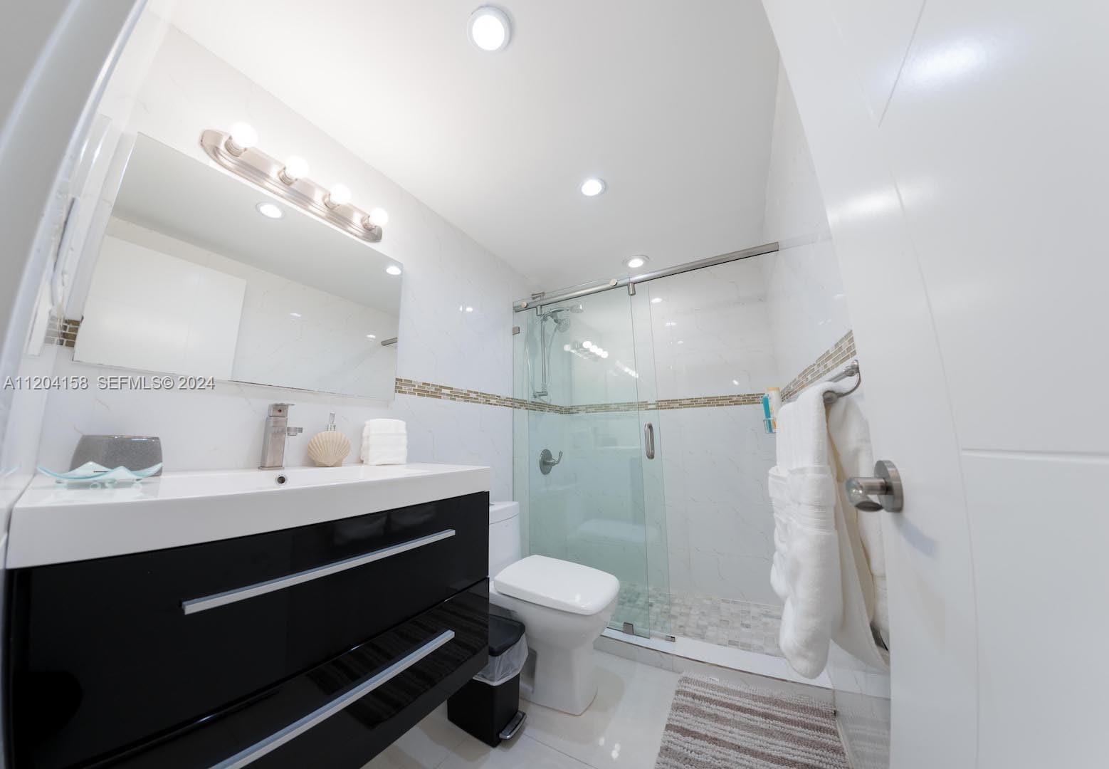5601 Collins Avenue 1603, Miami Beach, FL 33140 photo 7