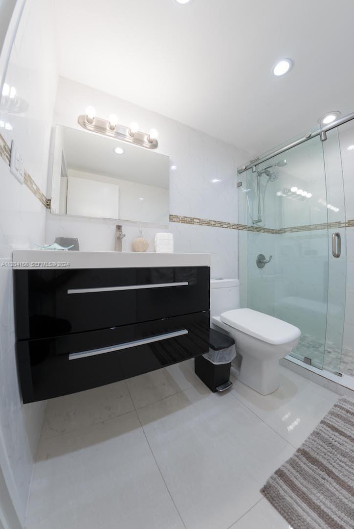 5601 Collins Avenue 1603, Miami Beach, FL 33140 photo 8