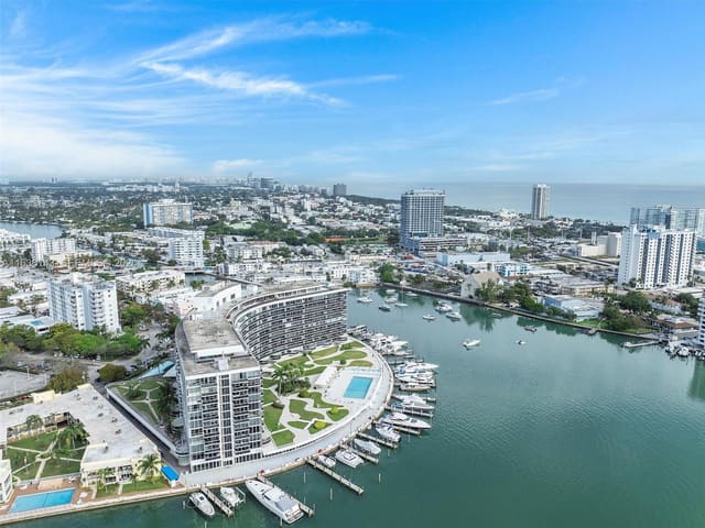 900 Bay Drive 319, King Cole, Miami Beach, FL