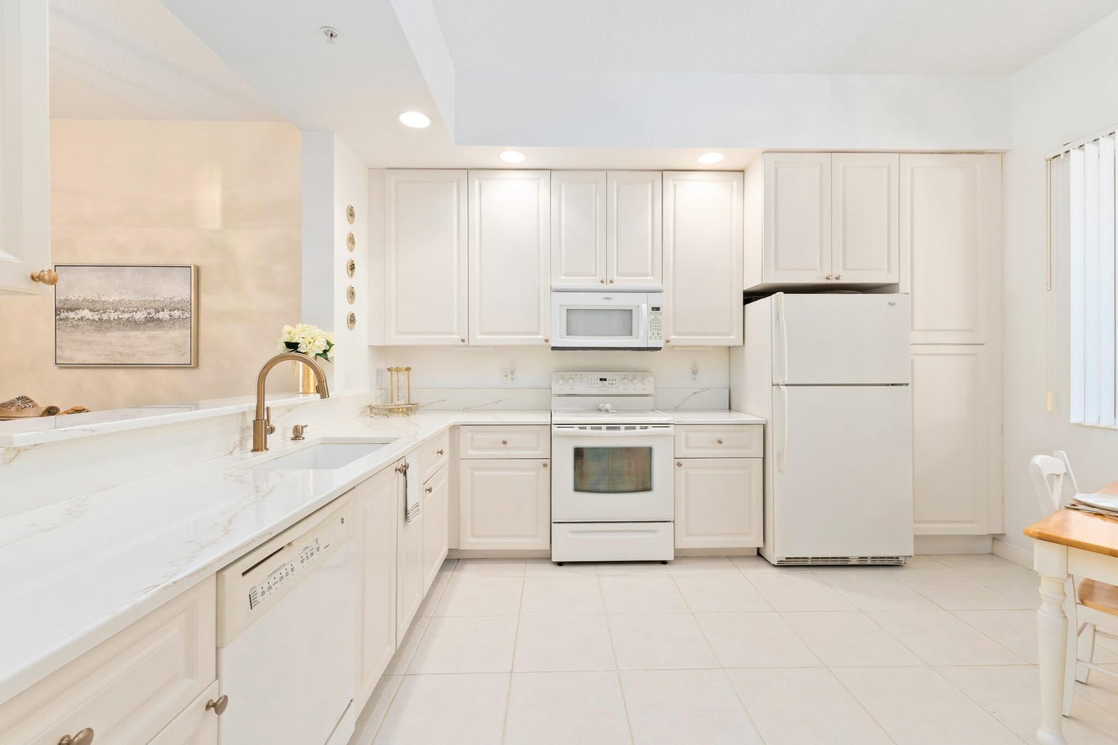 5 Harbour Isle Drive 203 — photo 2