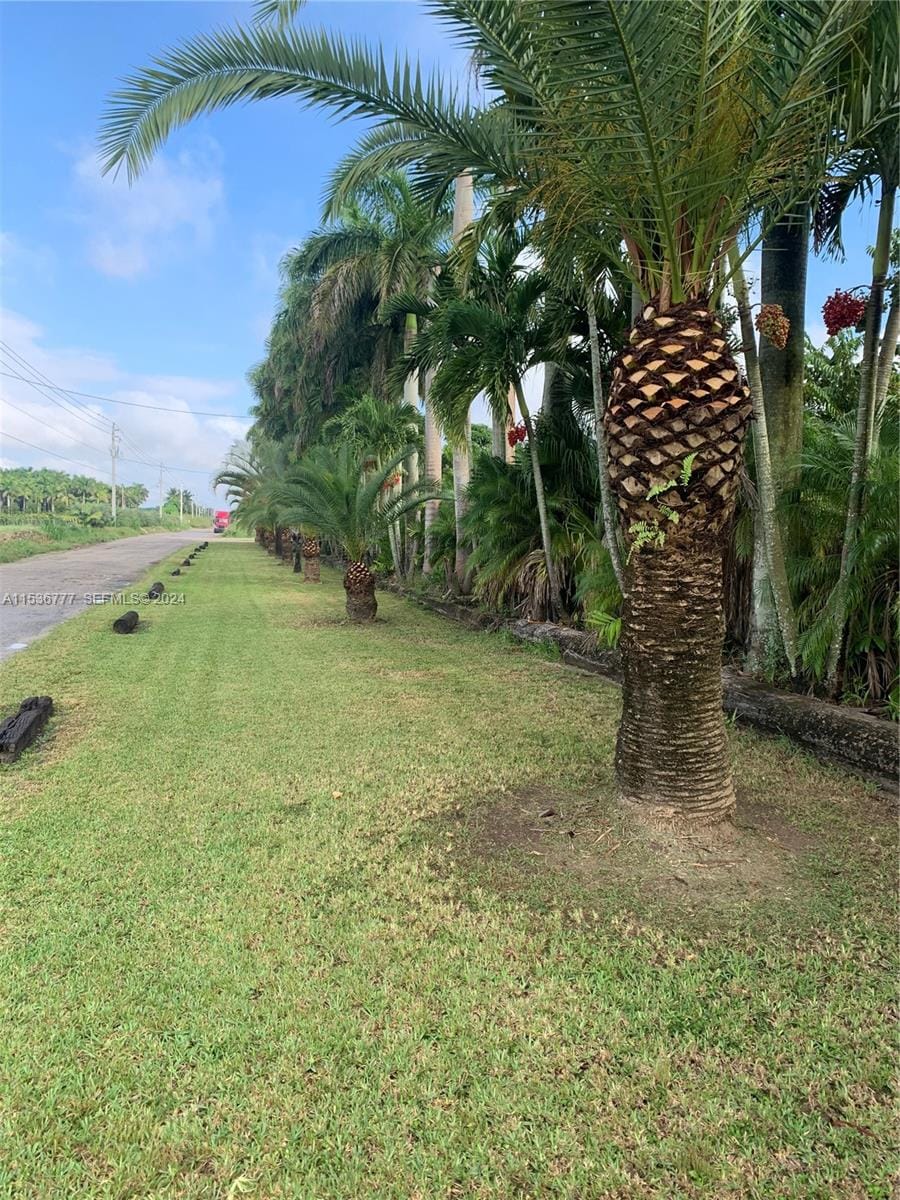 15635 SW 197 Avenue, Miami, FL 33187