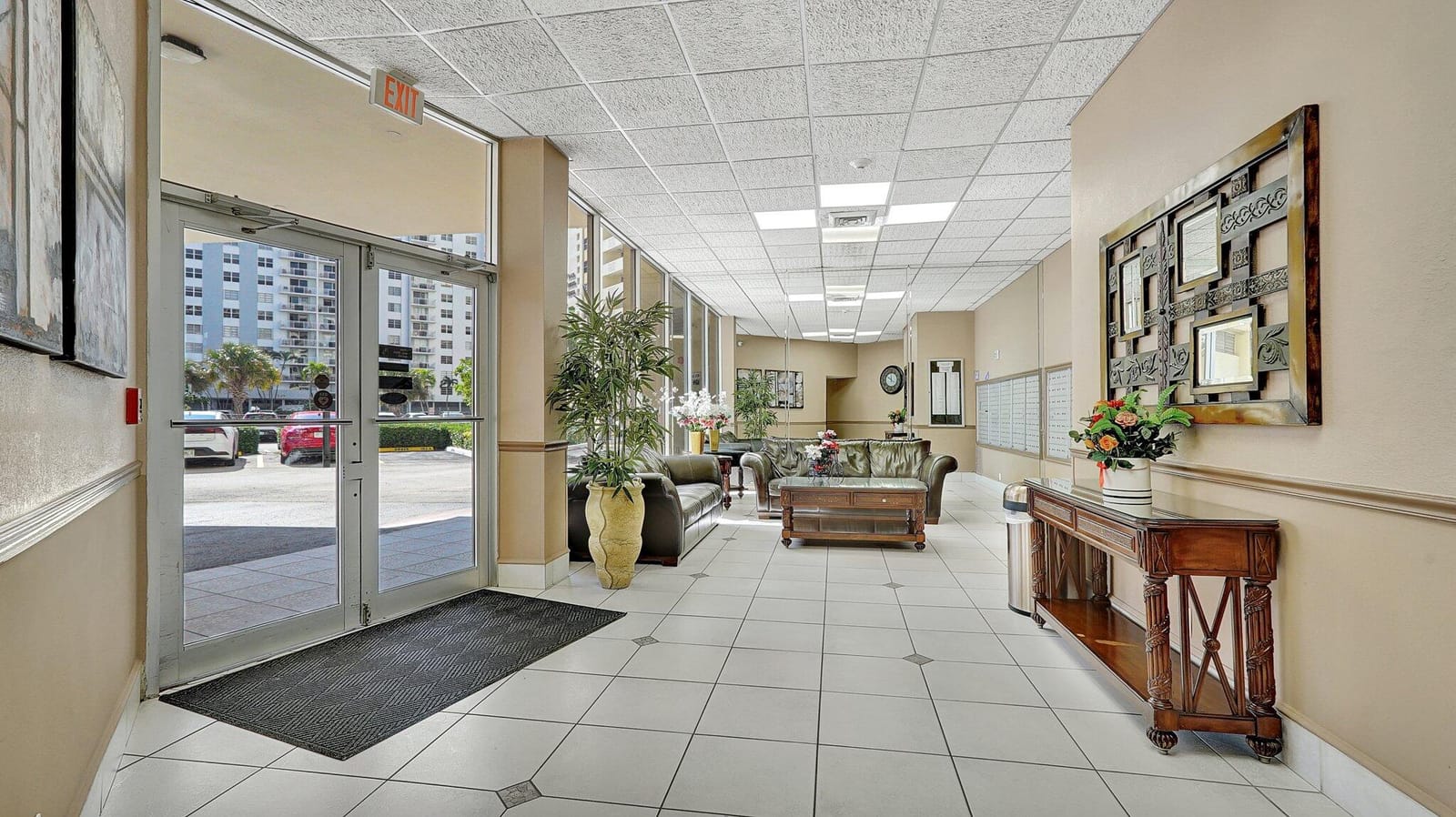 1825 S Ocean Dr Drive 908, Hallandale Beach, FL 33009 photo 3
