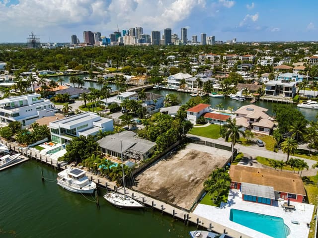 1524 SE 14th Street, Lauderdale Harbors, Fort Lauderdale, FL