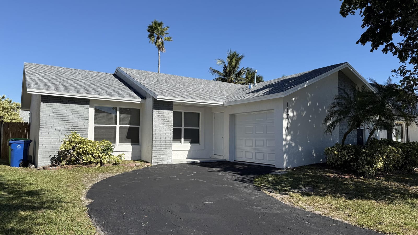 11771 NW 37 Street — photo 2
