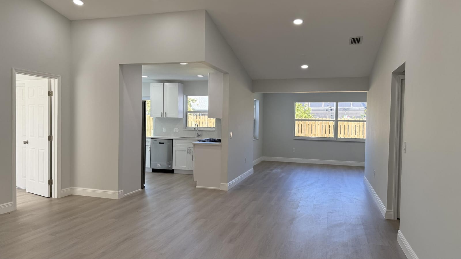 11771 NW 37 Street — photo 9