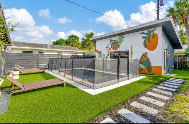 1310 Worthington Street, sold in Mercer Park, West Palm Beach, FL