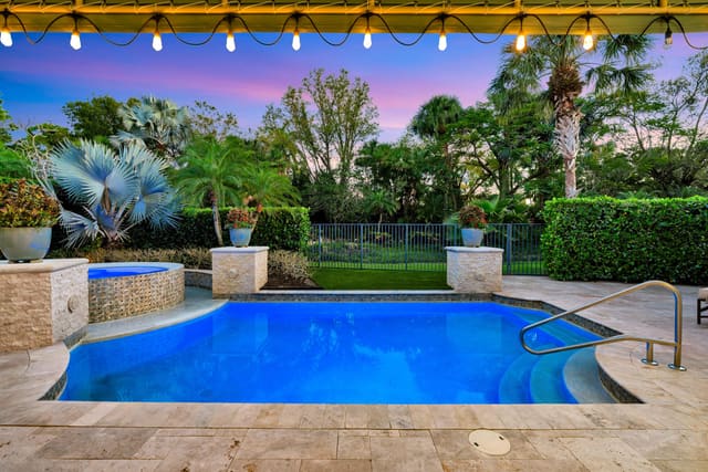 11216 Orange Hibiscus Lane, Palm Beach Gardens, FL 33418