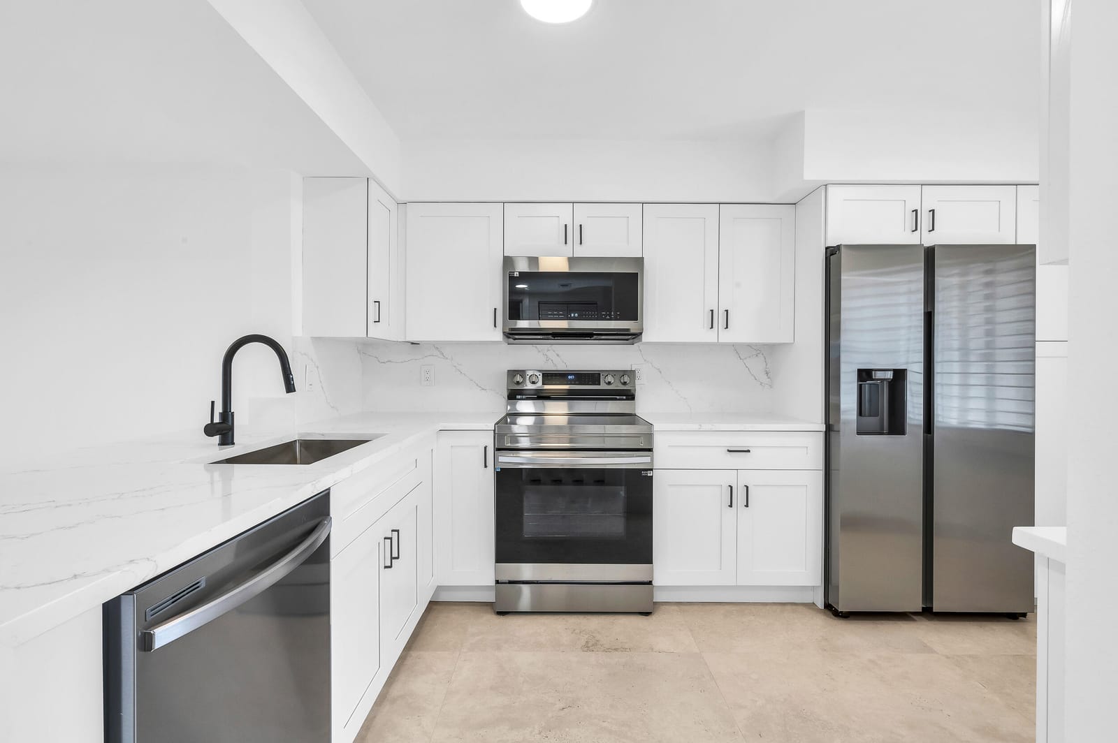 7290 Kinhghurst Drive 701, Delray Beach, FL 33446