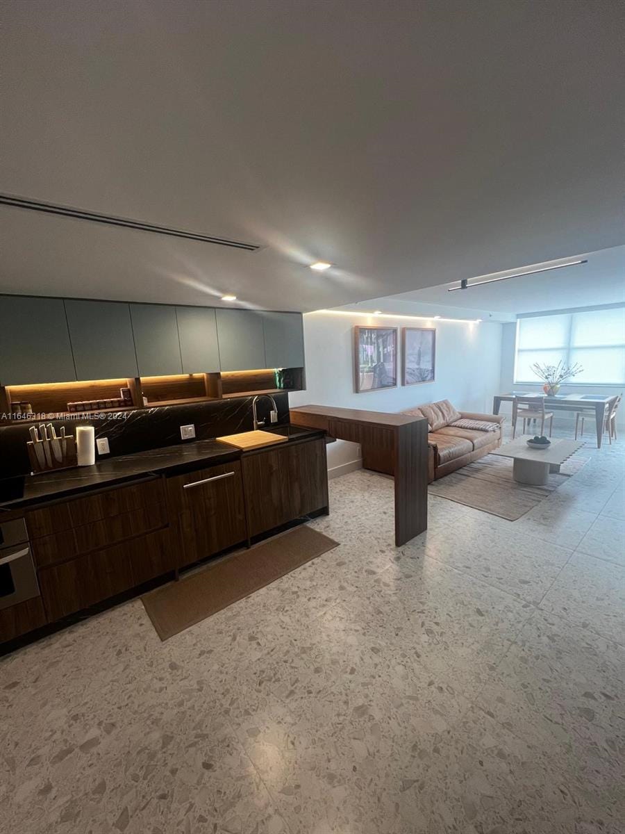 2555 Collins Avenue 306, Miami Beach, FL 33140 photo 13