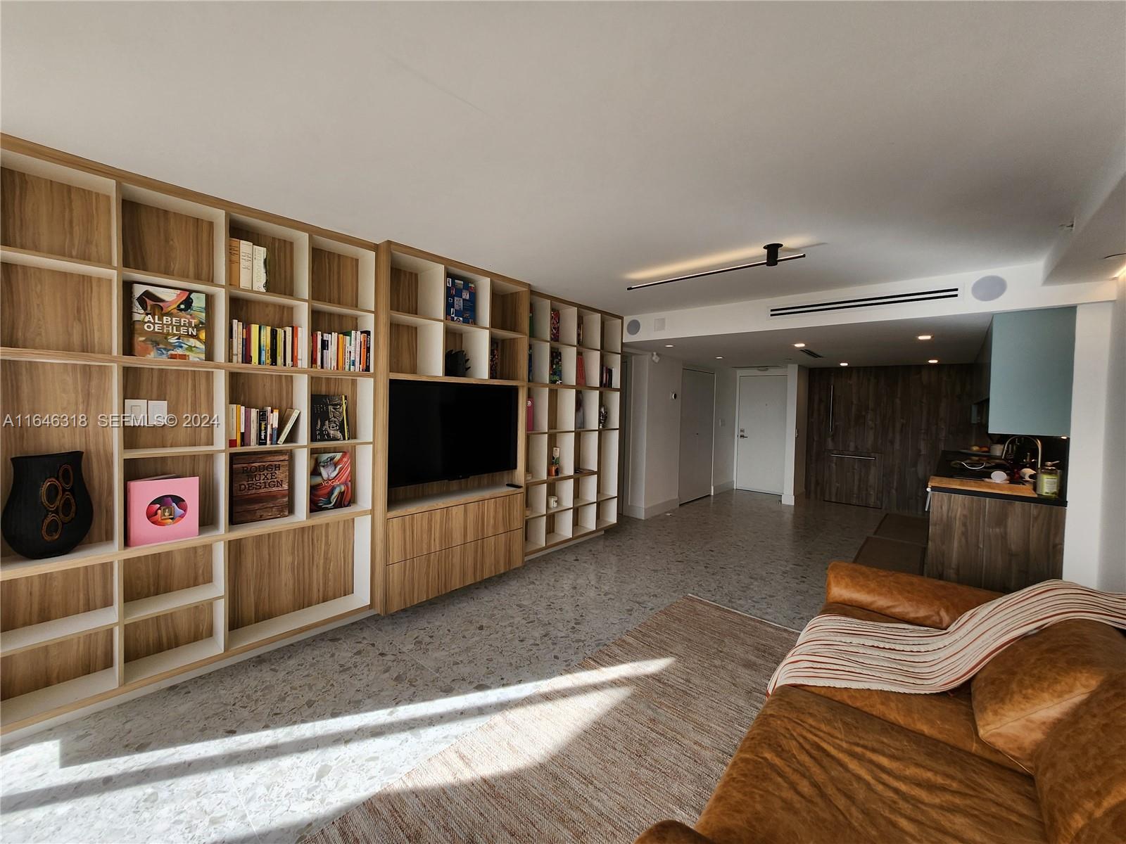 2555 Collins Avenue 306, Miami Beach, FL 33140, Miami Beach