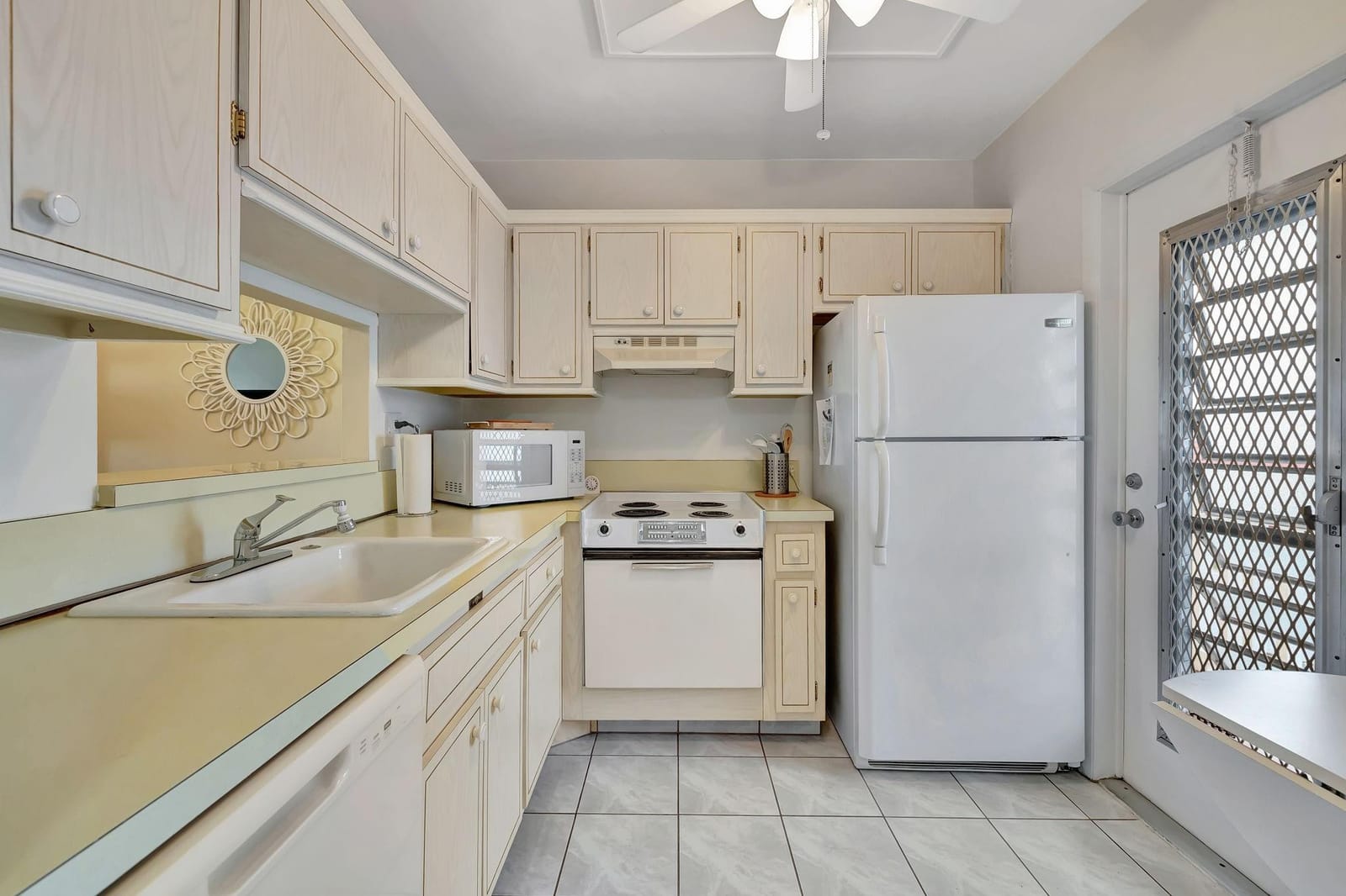 4431 NW 16th Street 303, Fort Lauderdale, FL 33313 photo 22