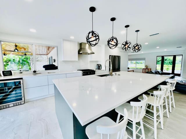4695 Juniper Lane, Palm Beach Gardens, FL 33418