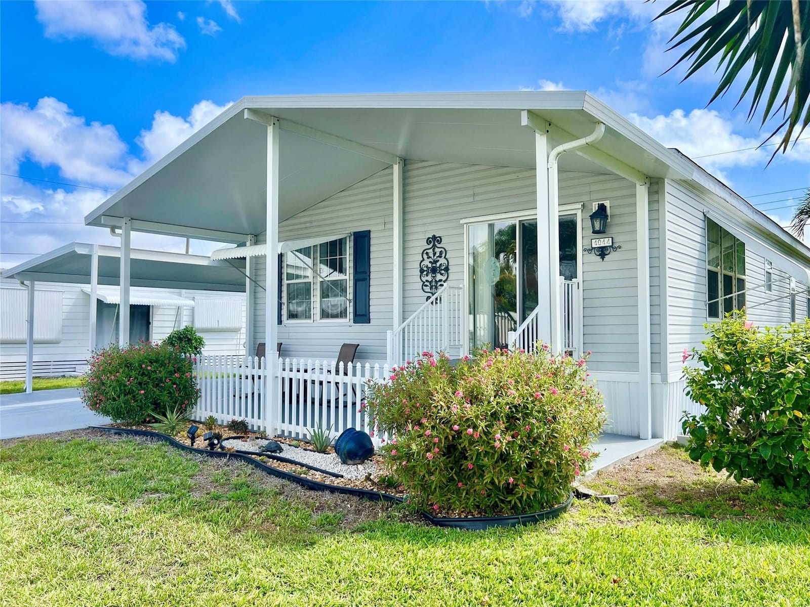 4044 Sandpine Circle, Boynton Beach, FL 33436
