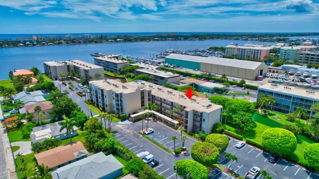 890 N Federal Highway 206, Lantana, FL 33462